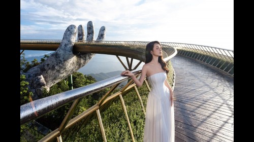 Á hậu Vũ Thúy Quỳnh cùng bộ ảnh tại Sun World Ba Na hills